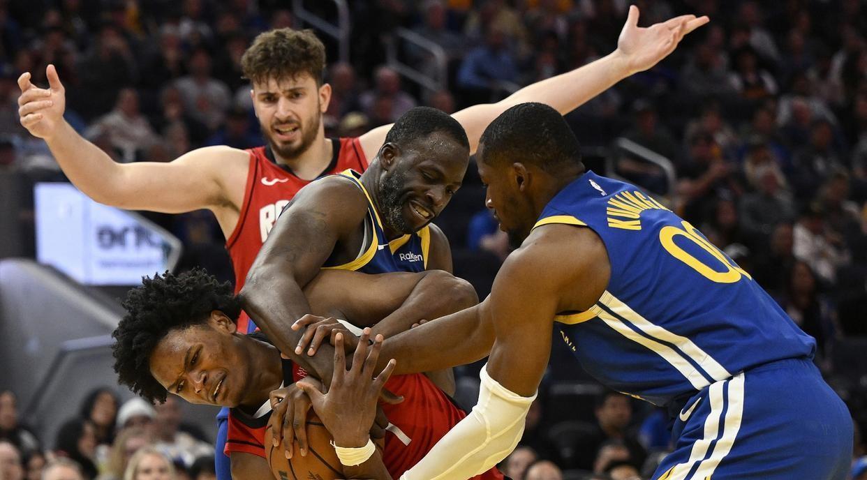 包含德国杯赛程吃紧；金州勇士冲刺阶段刷新队史纪录；更衣室稳定；轮换策略成焦点的词条