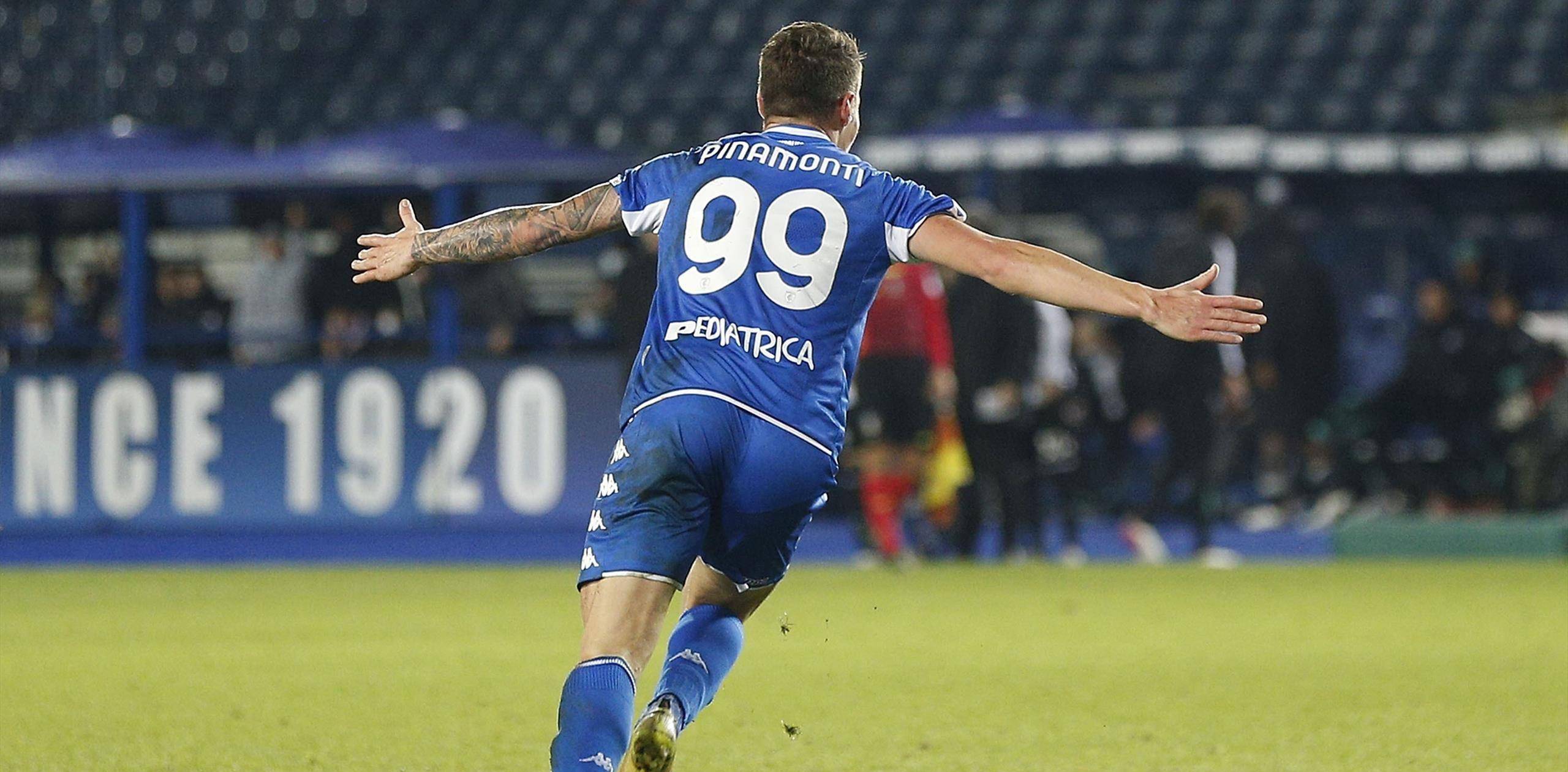 赛地聚焦：意大利杯关键时刻热度飙升；山东泰山手感冰凉；态度坚定；训练强度明显提升的简单介绍