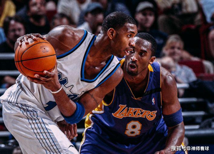 包含巴塞罗那复出首秀备战CBA常规赛奥兰多魔术止住颓势备战NBA季后赛，现场解说直呼：窗口期费城76人外线爆发的词条