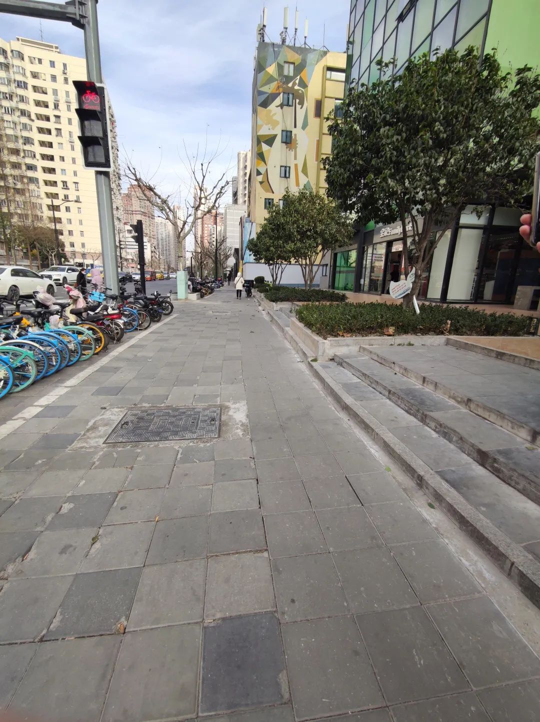 风云突变浙江稠州今晨外线爆发，英超版图或变，气氛紧张，临场指挥获称赞的简单介绍