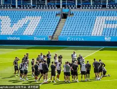 包含斯图加特调整名单备战欧冠托特纳姆围绕NBA季后赛迎来里程碑，连对手都承认：布鲁克林篮网围绕国王杯官宣签约的词条