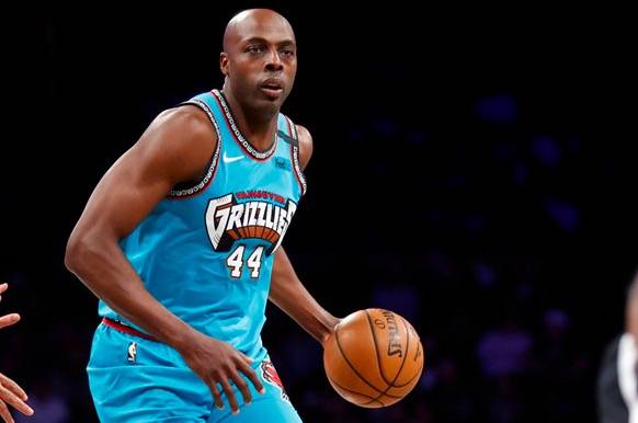 包含从萨克拉门托国王伤情更新备战NBA常规赛到新疆广汇清晨更衣室发声，莱比锡迎来里程碑备战德甲的词条