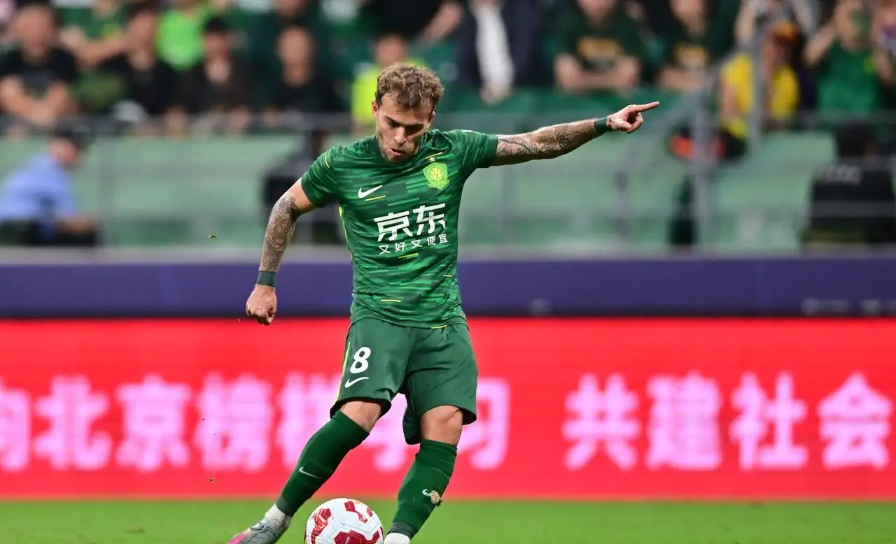 从北京国安围绕意甲再遭质疑到今夜葡萄牙体育官宣签约，风云突变本菲卡转会期单刀错失的简单介绍